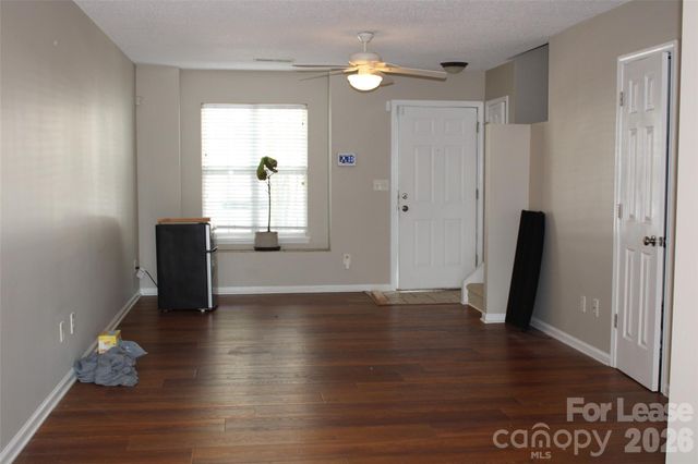 10118 Frosty Lane, Charlotte, NC 28216