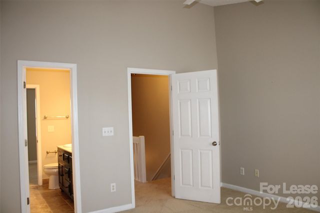 10118 Frosty Lane, Charlotte, NC 28216