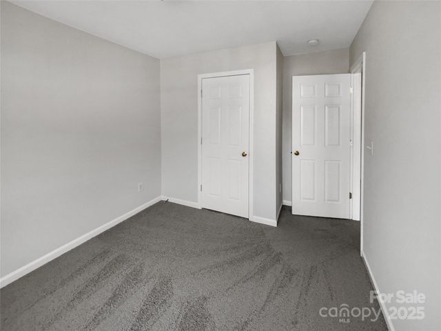 10840 Holly Ridge Boulevard, Charlotte, NC 28216