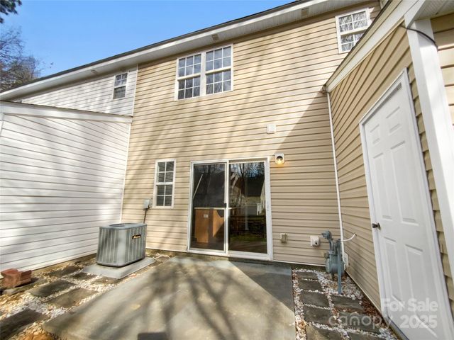 10840 Holly Ridge Boulevard, Charlotte, NC 28216