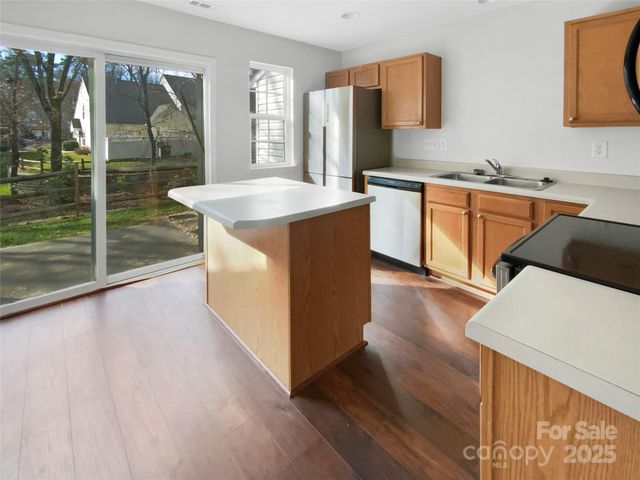 10840 Holly Ridge Boulevard, Charlotte, NC 28216