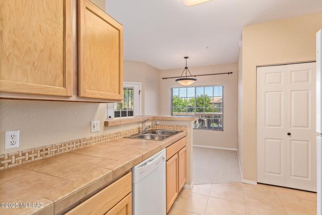 1500 E Pusch Wilderness Dr Unit 13101, Tucson, AZ 85737