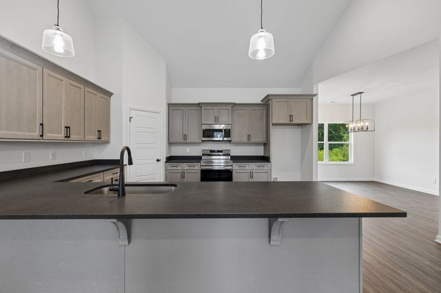532 Buford Johnson Rd, La Vergne, TN 37086