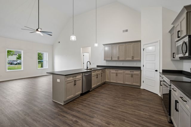 532 Buford Johnson Rd, La Vergne, TN 37086