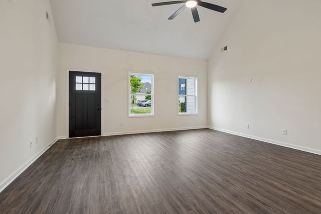 532 Buford Johnson Rd, La Vergne, TN 37086
