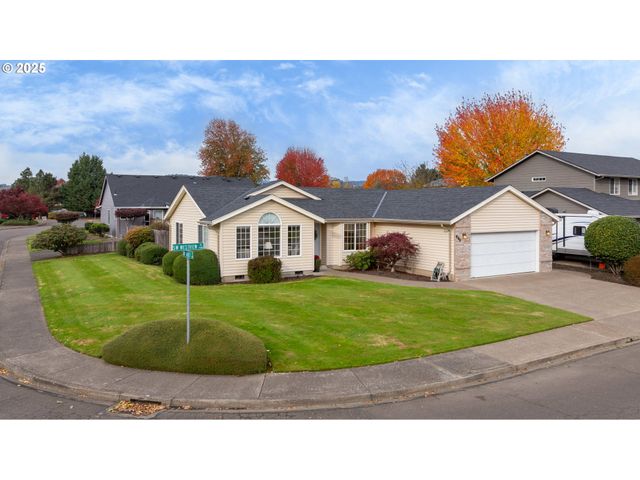 695 Sw WESTVIEW Dr, Mc Minnville, OR 97128
