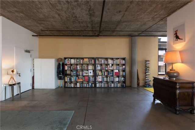 835 Locust Avenue 419, Long Beach, CA 90813