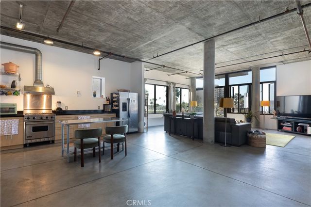 835 Locust Avenue 419, Long Beach, CA 90813