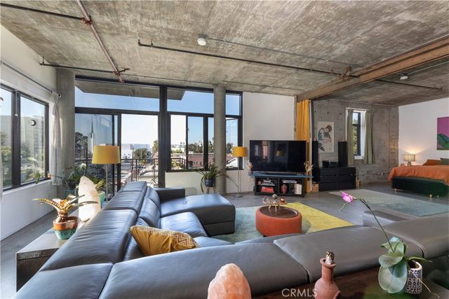 835 Locust Avenue 419, Long Beach, CA 90813
