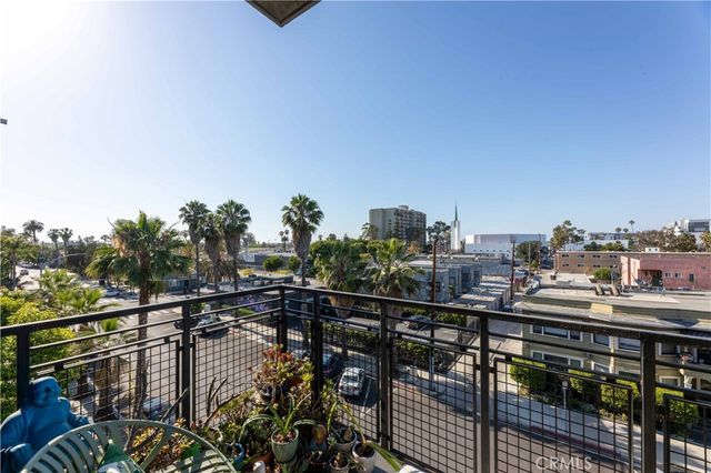 835 Locust Avenue 419, Long Beach, CA 90813