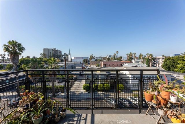 835 Locust Avenue 419, Long Beach, CA 90813
