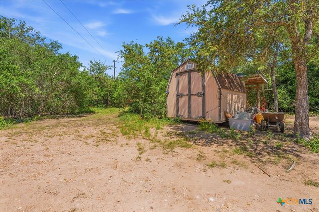 1998 Upper Elgin River Road, Elgin, TX 78621