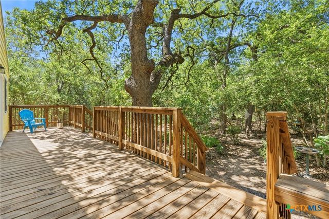 1998 Upper Elgin River Road, Elgin, TX 78621
