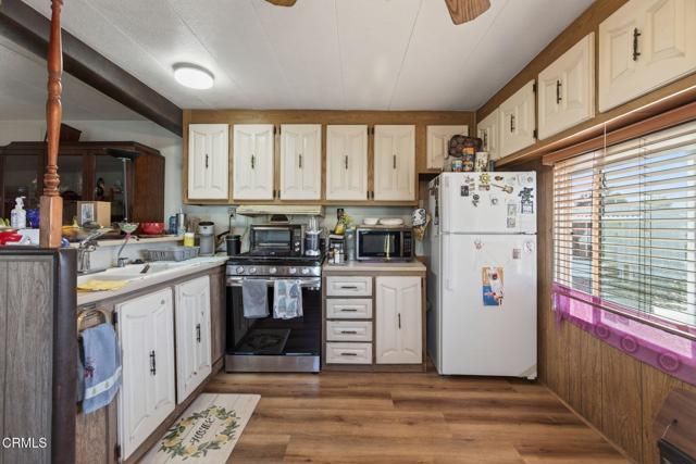 16 Copland Circle 16, Ventura, CA 93003