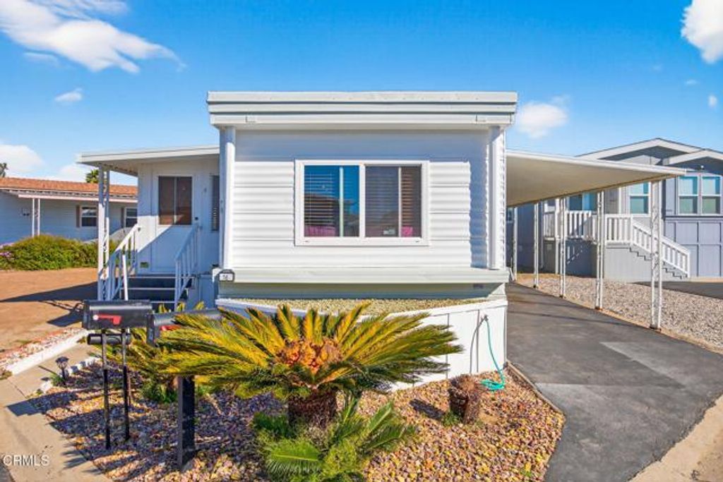 16 Copland Circle 16, Ventura, CA 93003