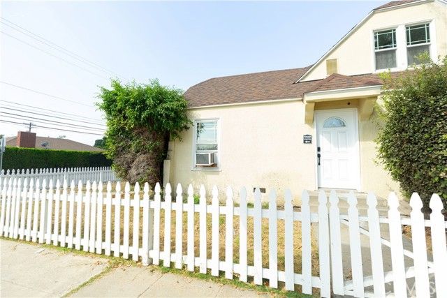 715 E McFadden, Santa Ana, CA 92701