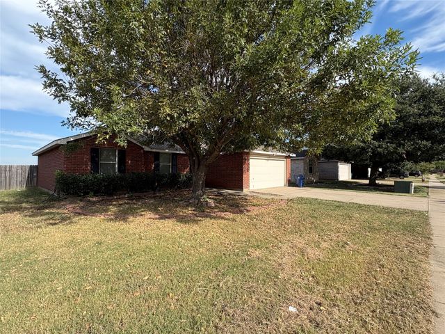 325 Indian Blanket Drive, Burleson, TX 76028