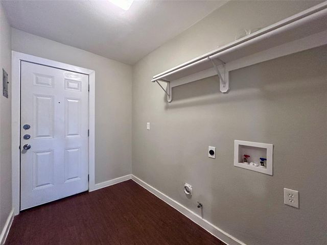 1900 Gracy Farms LN B, Austin, TX 78758