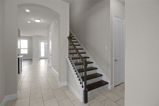 7203 Fallen Crest Lane, Arlington, TX 76001