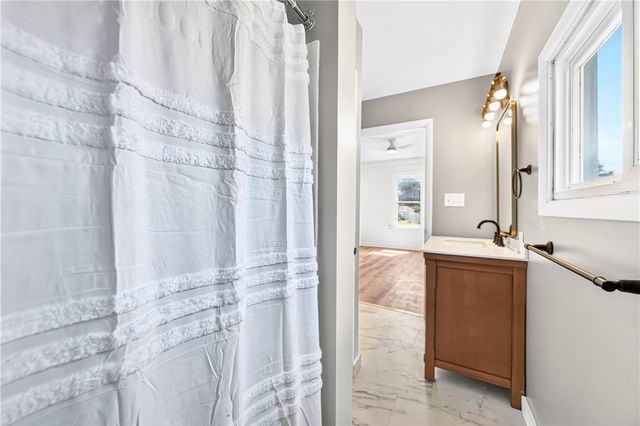 2007 Delaware Ave, New Castle, PA 16105