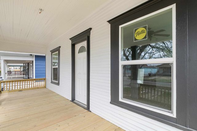 1600 N Topeka St, Wichita, KS 67214