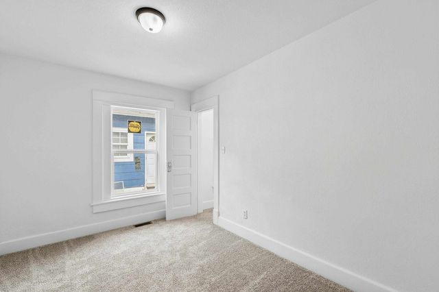 1600 N Topeka St, Wichita, KS 67214