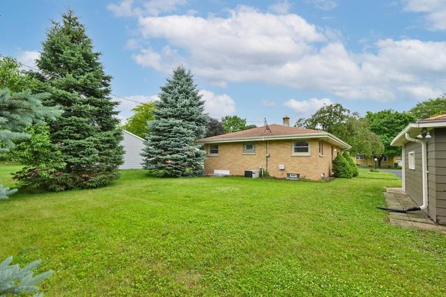 5341 S 114th STREET, Hales Corners, WI 53130
