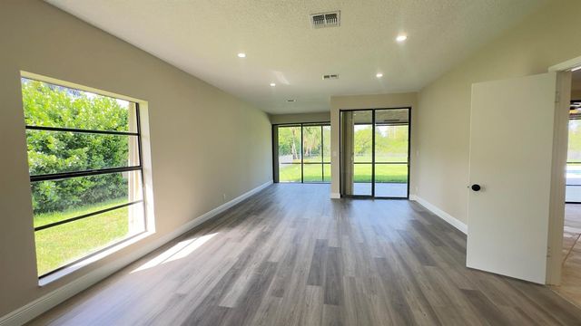 11330 Timberlodge Terrace, Boca Raton, FL 33428
