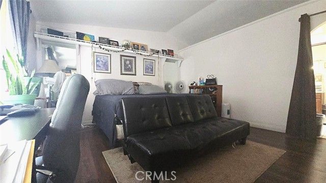 19714 Lull Street, Winnetka (los Angeles), CA 91306