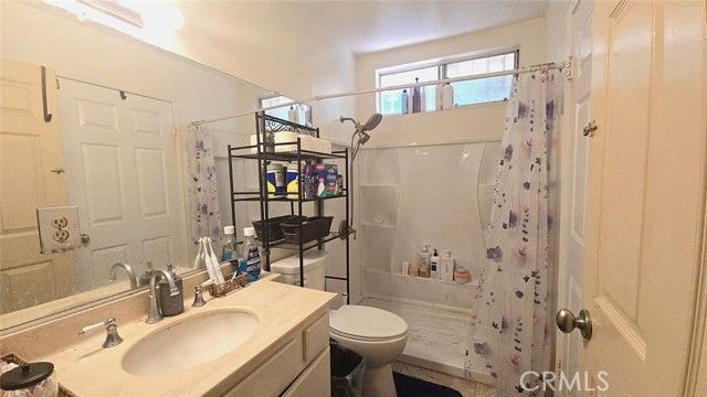 19714 Lull Street, Winnetka (los Angeles), CA 91306