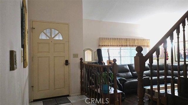 19714 Lull Street, Winnetka (los Angeles), CA 91306