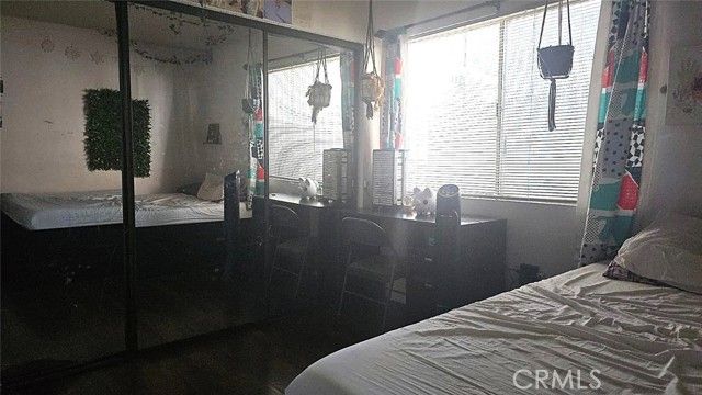 19714 Lull Street, Winnetka (los Angeles), CA 91306