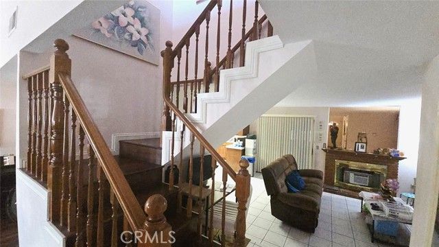 19714 Lull Street, Winnetka (los Angeles), CA 91306