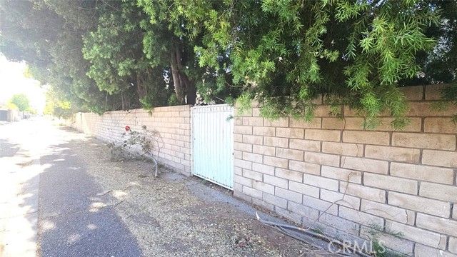 19714 Lull Street, Winnetka (los Angeles), CA 91306