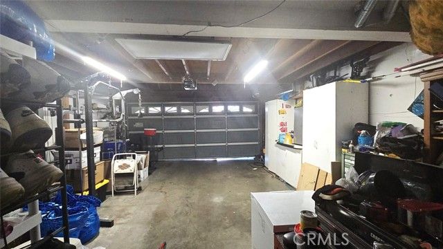 19714 Lull Street, Winnetka (los Angeles), CA 91306