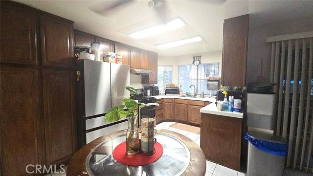 19714 Lull Street, Winnetka (los Angeles), CA 91306