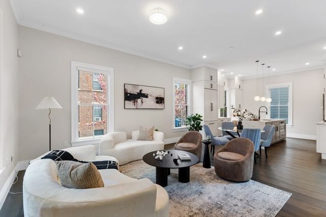 160 Norfolk St A, Cambridge, MA 02139