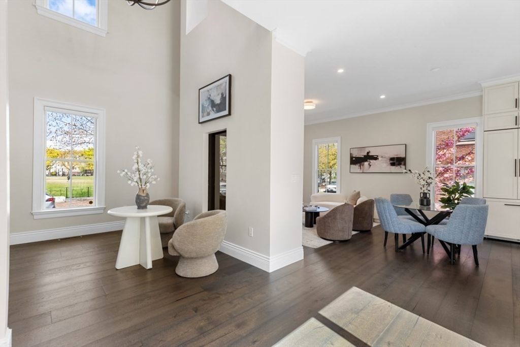 160 Norfolk St A, Cambridge, MA 02139