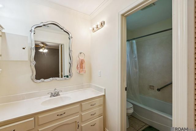 927 Bourbon Ave, Baton Rouge, LA 70808