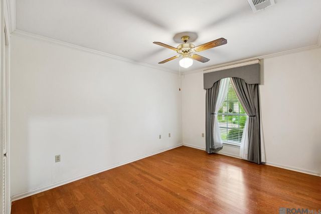 927 Bourbon Ave, Baton Rouge, LA 70808