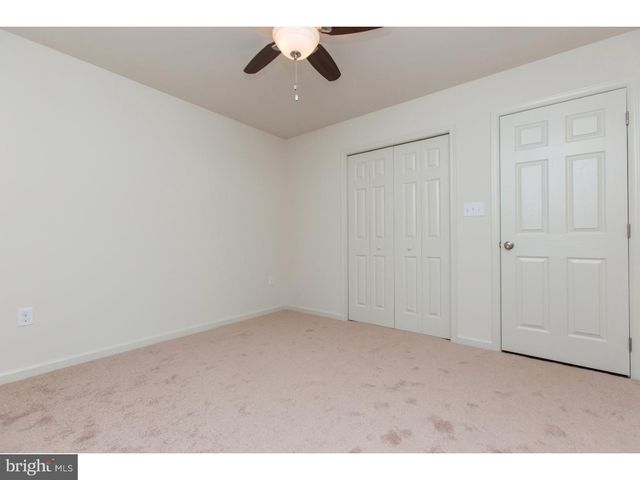 233 W WOODVIEW RD, West Grove, PA 19390