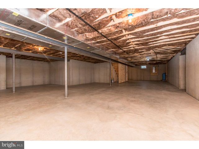 233 W WOODVIEW RD, West Grove, PA 19390