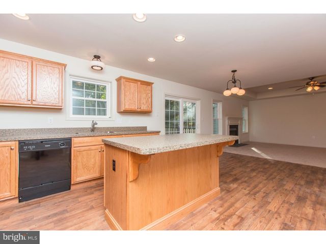 233 W WOODVIEW RD, West Grove, PA 19390