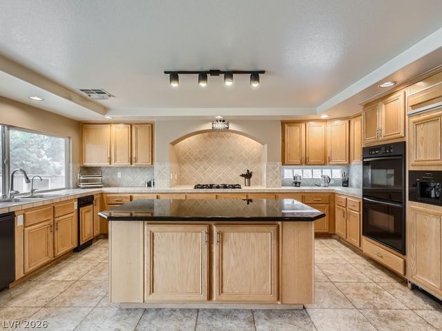 1221 Fragrant Spruce Avenue, Las Vegas, NV 89123