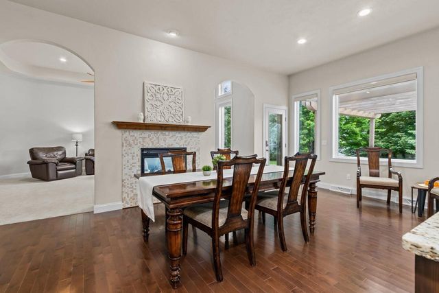 N1421 MEADOW PARK DRIVE, Greenville, WI 54942