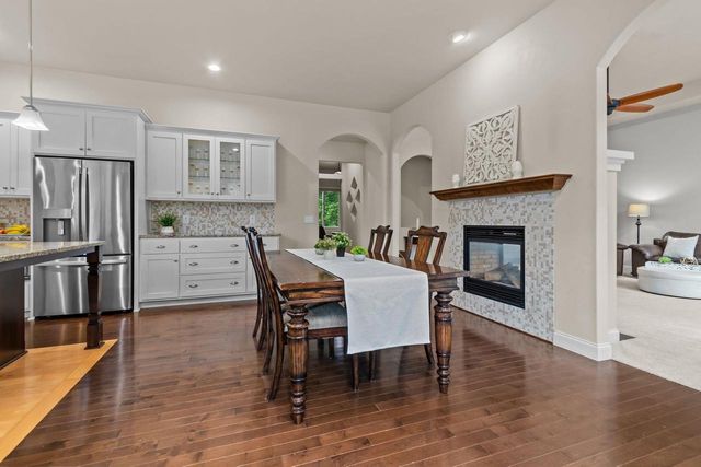 N1421 MEADOW PARK DRIVE, Greenville, WI 54942