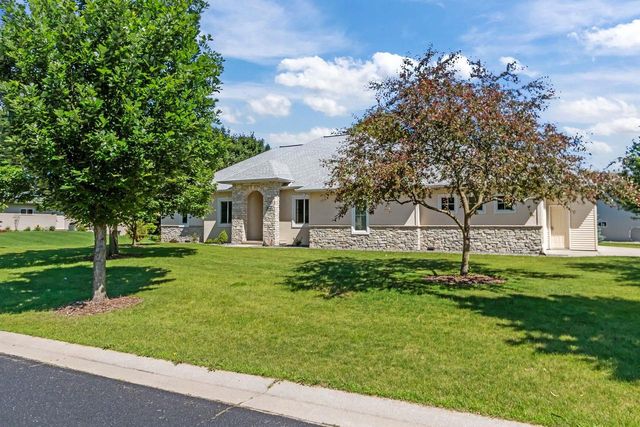 N1421 MEADOW PARK DRIVE, Greenville, WI 54942