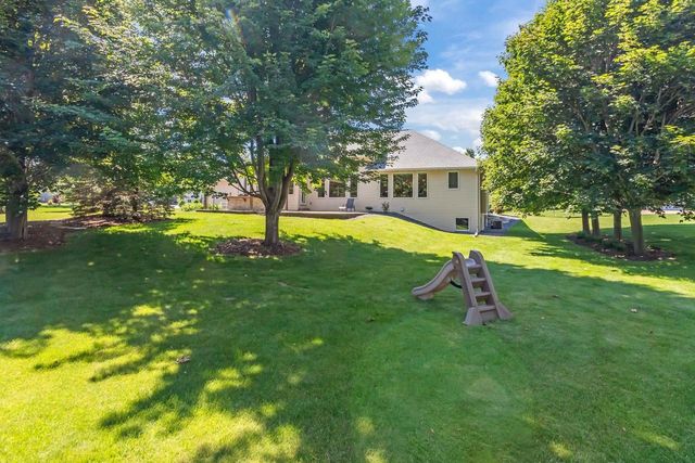 N1421 MEADOW PARK DRIVE, Greenville, WI 54942
