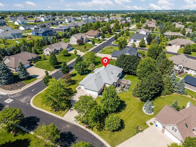N1421 MEADOW PARK DRIVE, Greenville, WI 54942