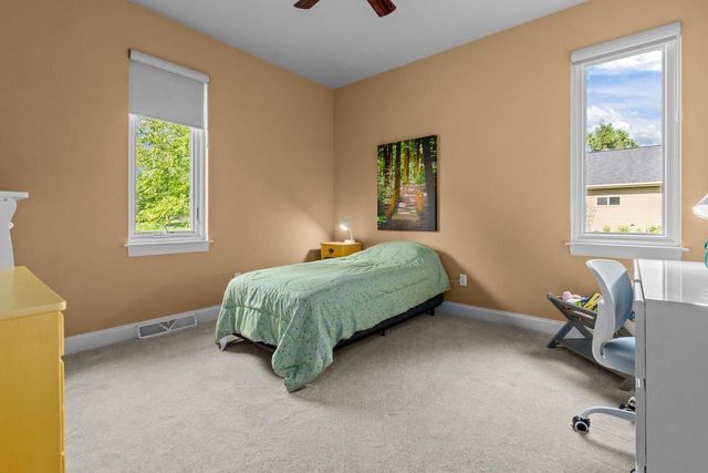 N1421 MEADOW PARK DRIVE, Greenville, WI 54942